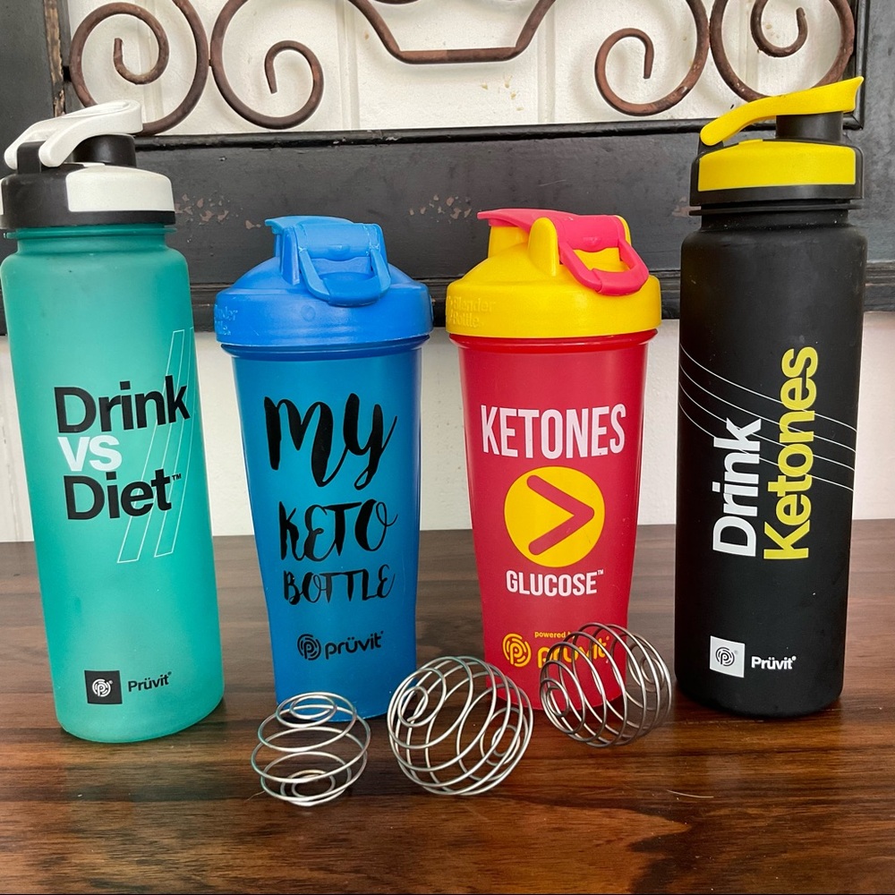 4 Pruvit Shaker Bottles
